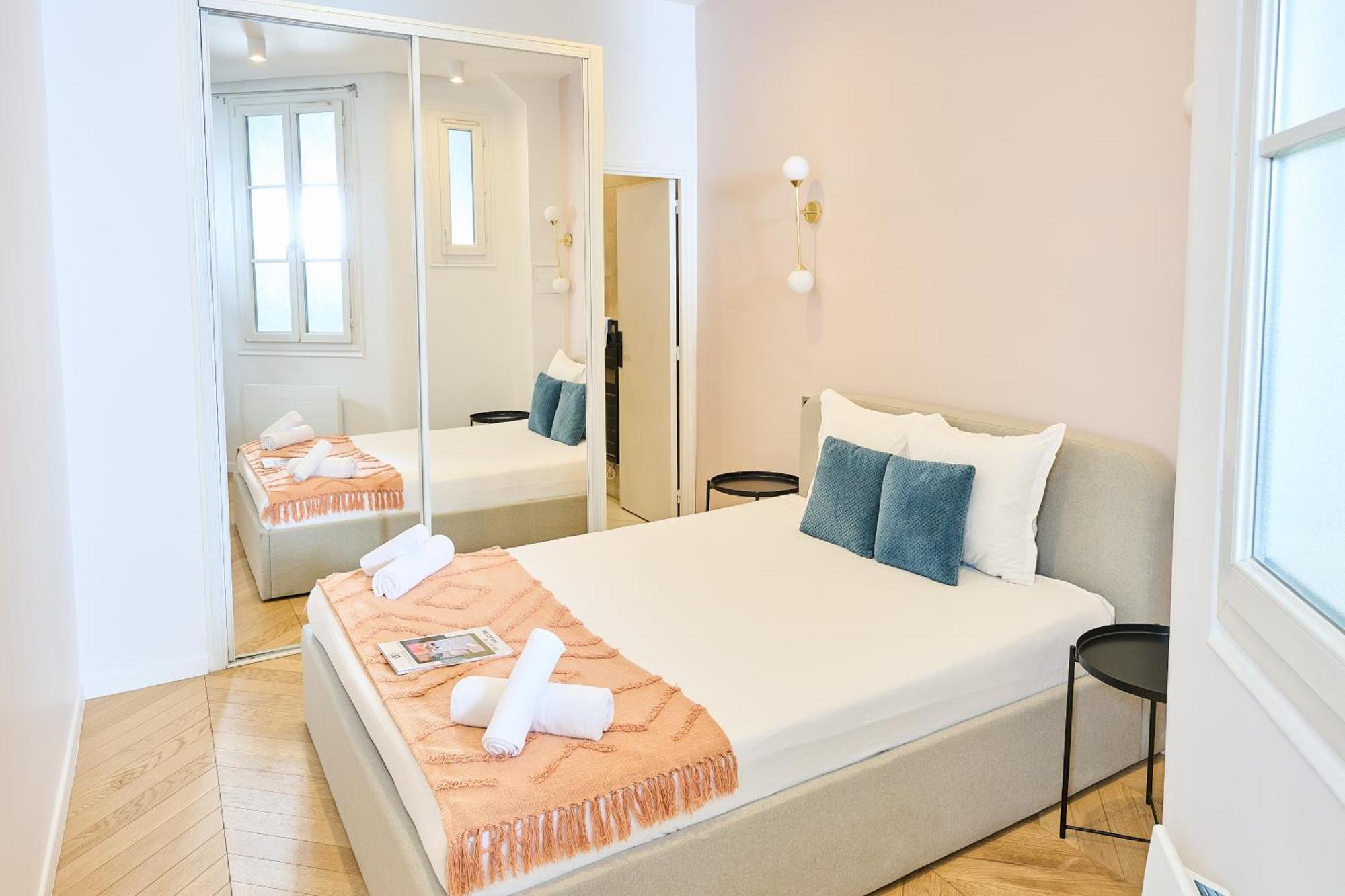Champs Elysées!Montaigne, New Luxurious 6pers flat Paris Extérieur photo